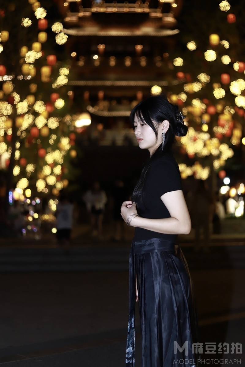 夜景模特