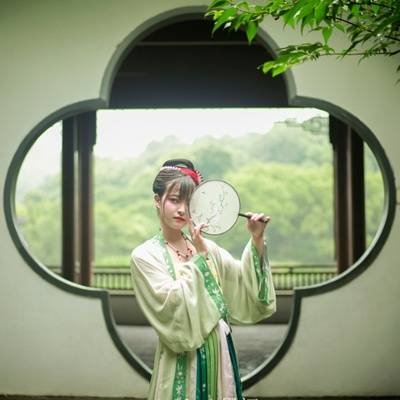 汉服模特
