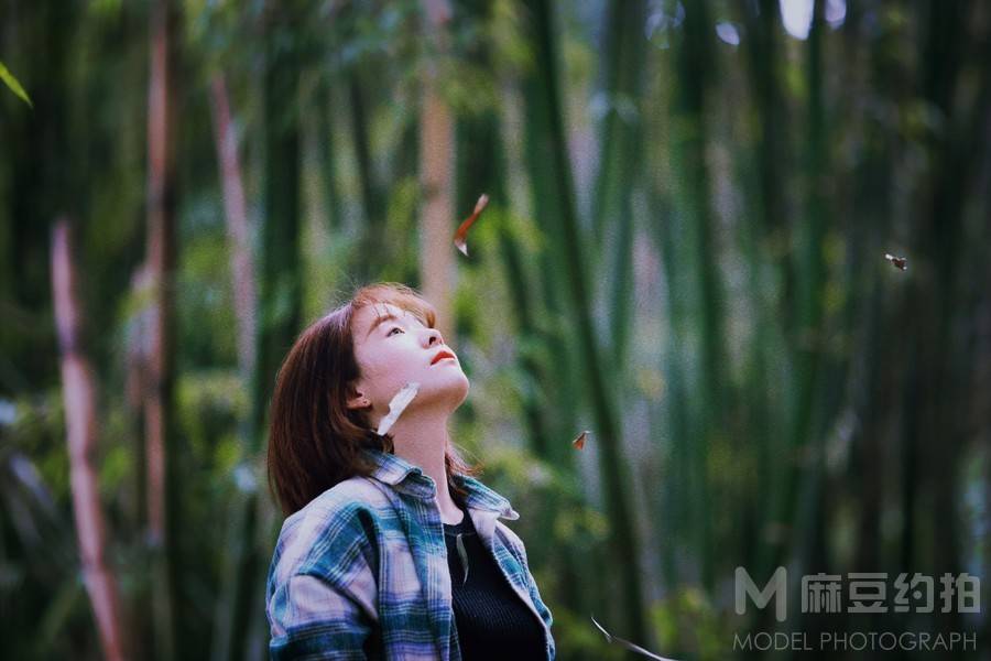 情绪模特