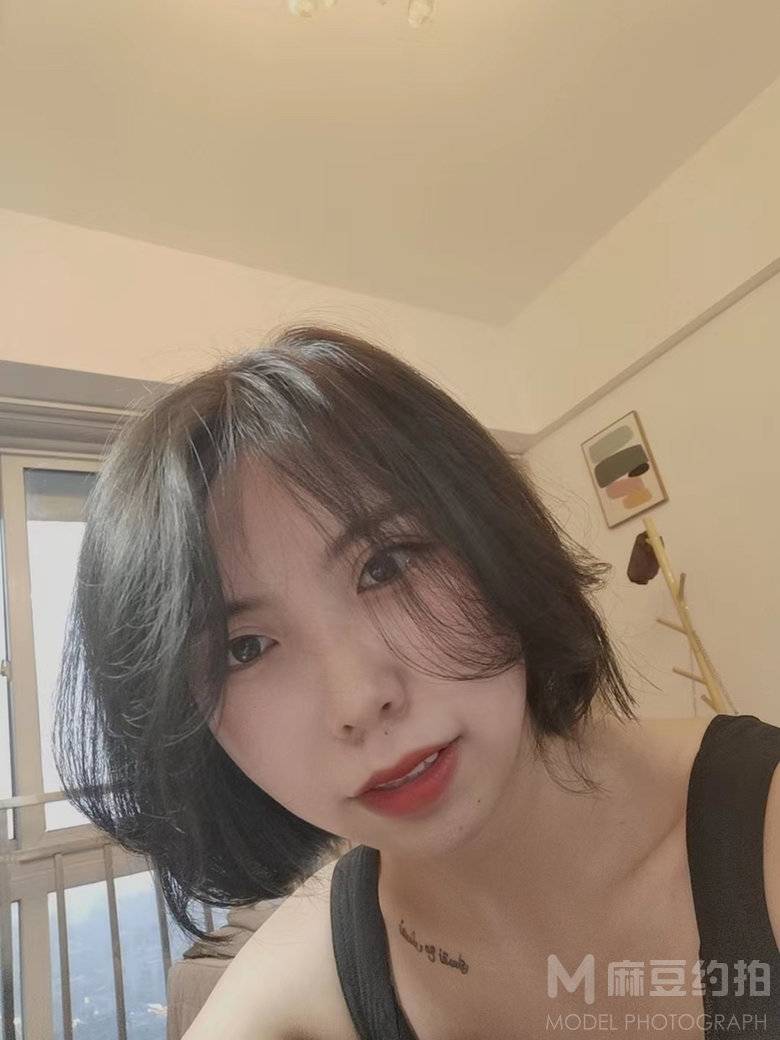 纪实模特
