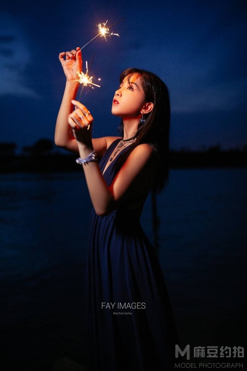 夜景模特