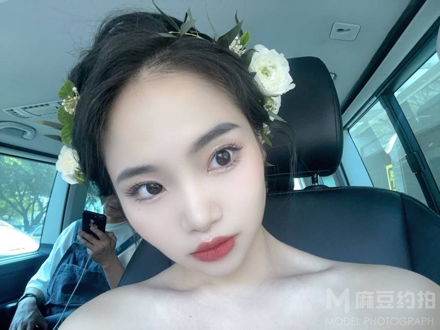 妆容模特