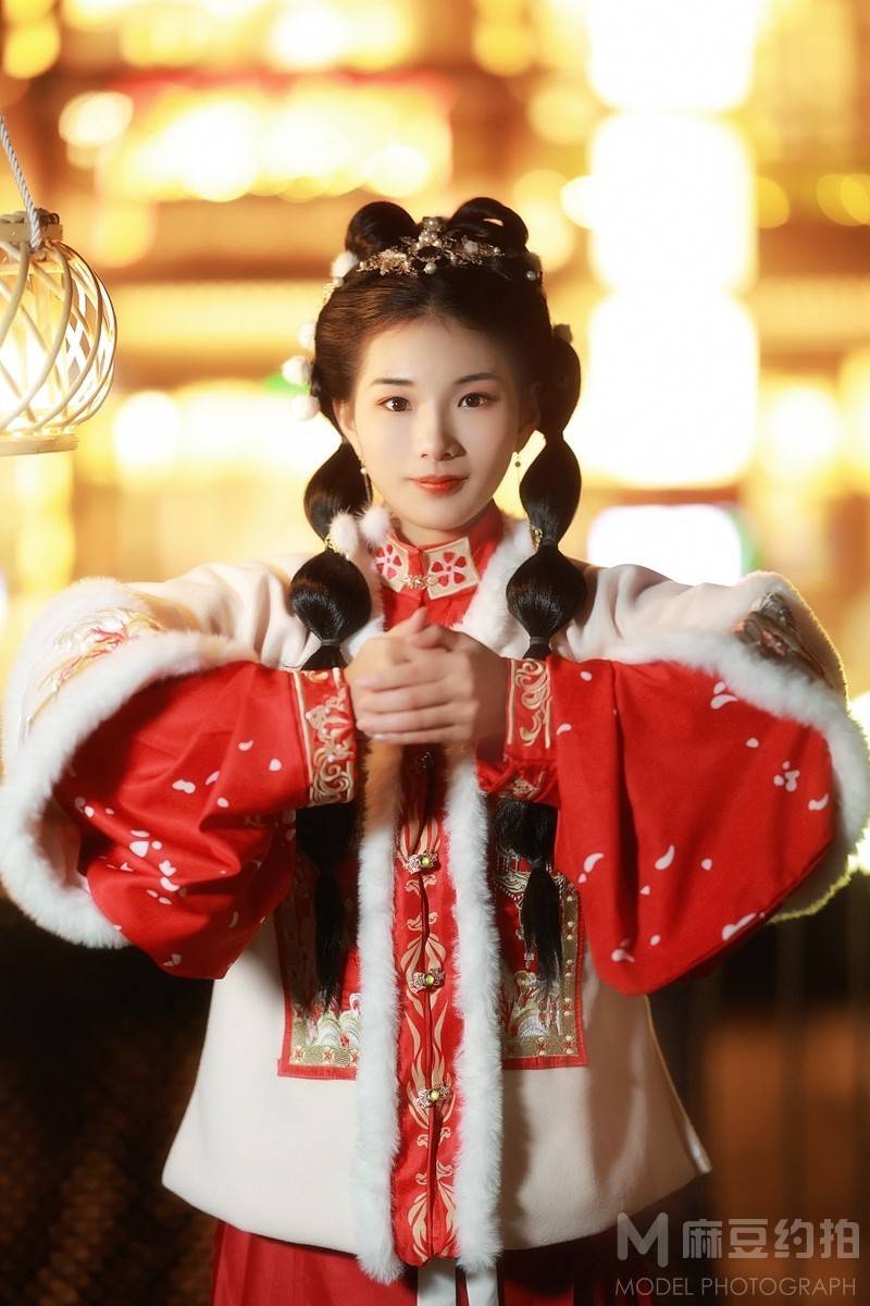 汉服模特