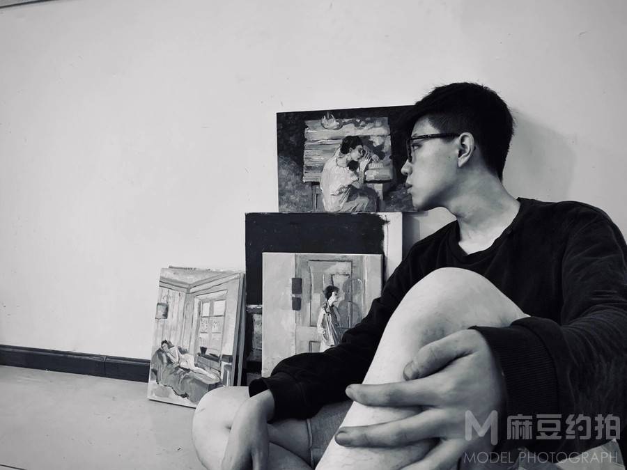 情绪模特