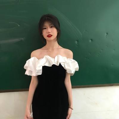 宝丽来模特