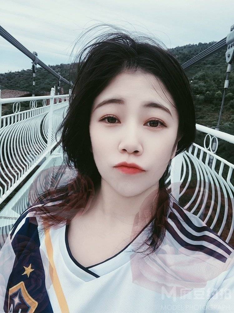 纪实模特