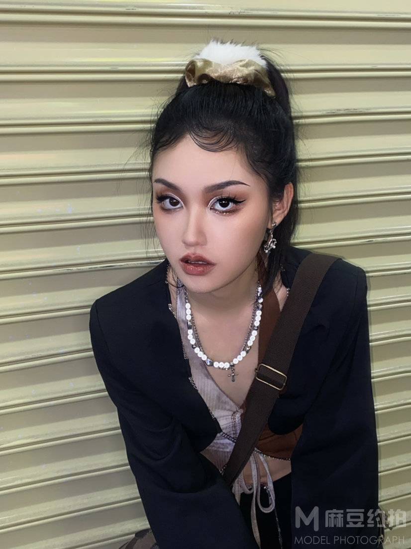 妆容模特