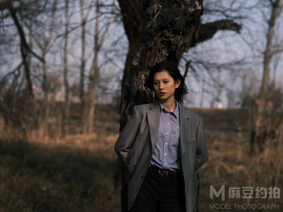 情绪模特