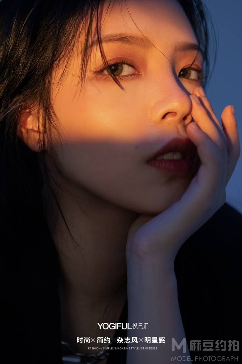 情绪模特