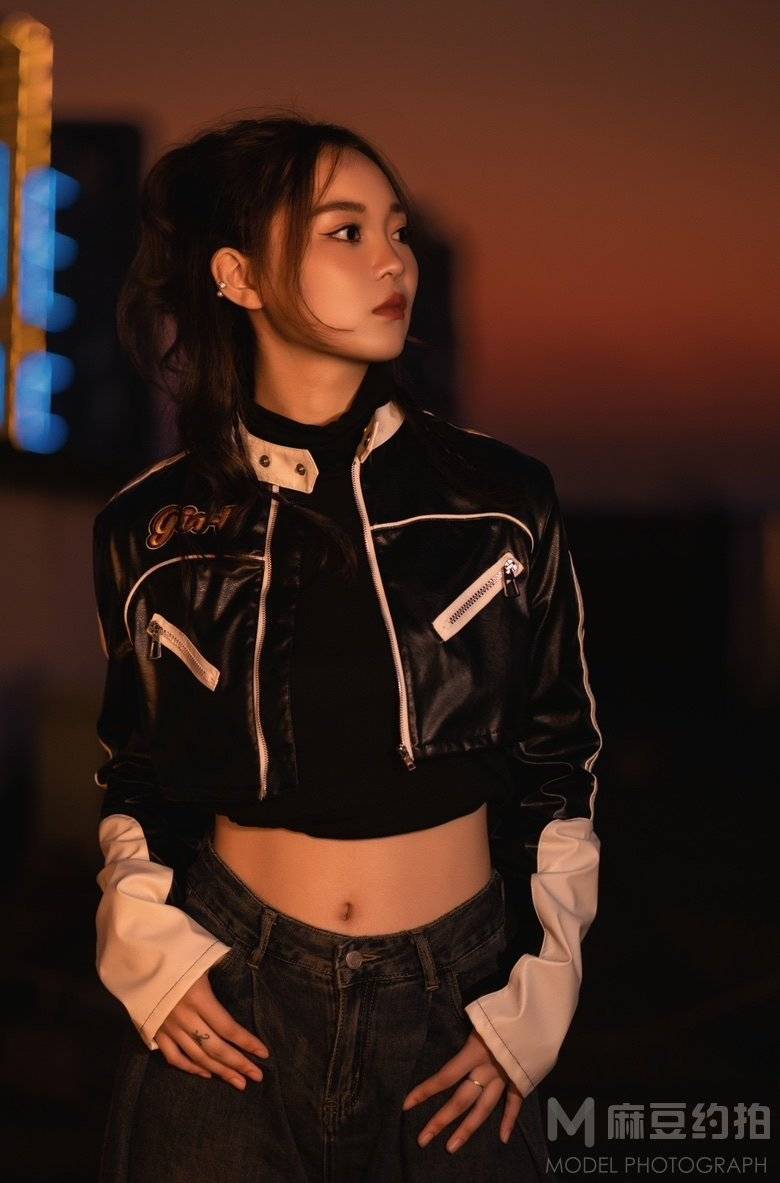 夜景模特