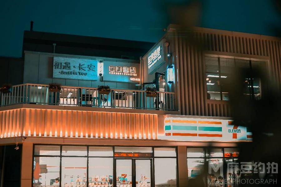 夜景模特