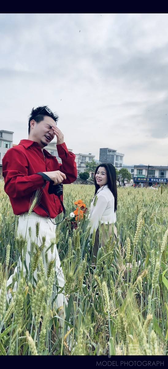 黑白模特