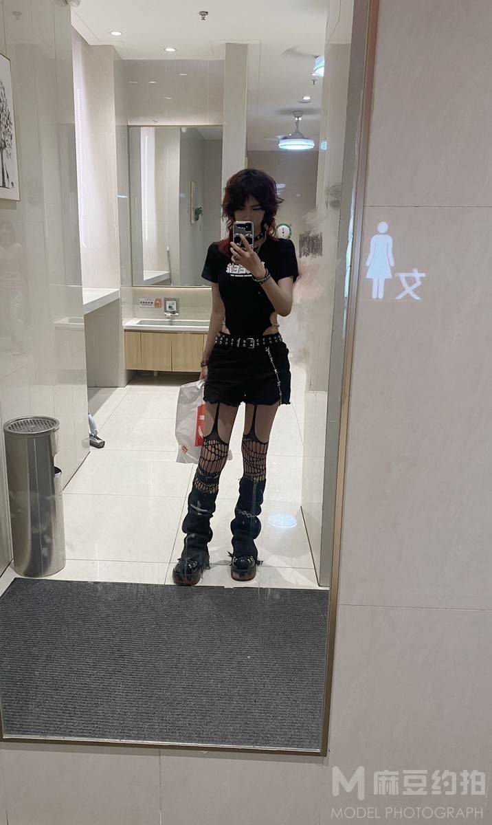 暗黑模特