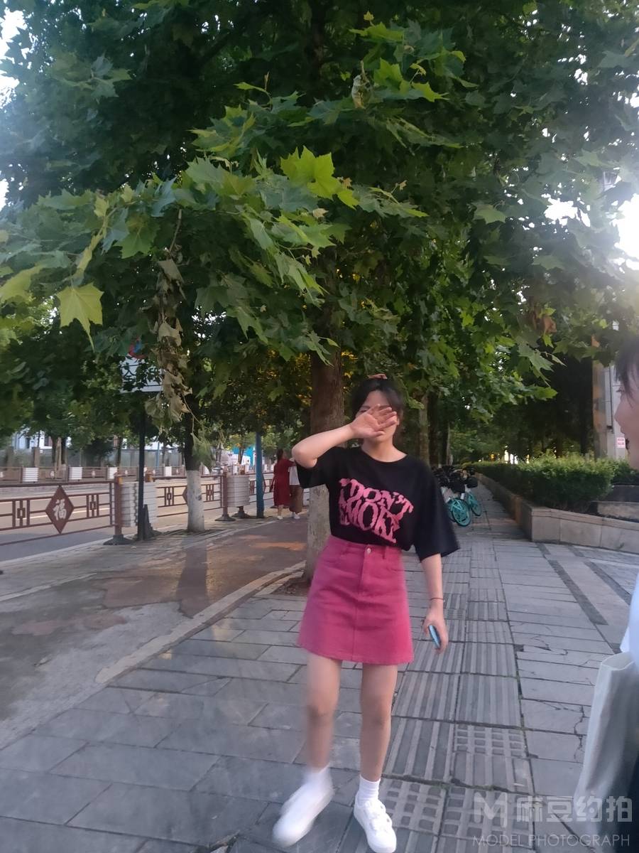 胶片模特