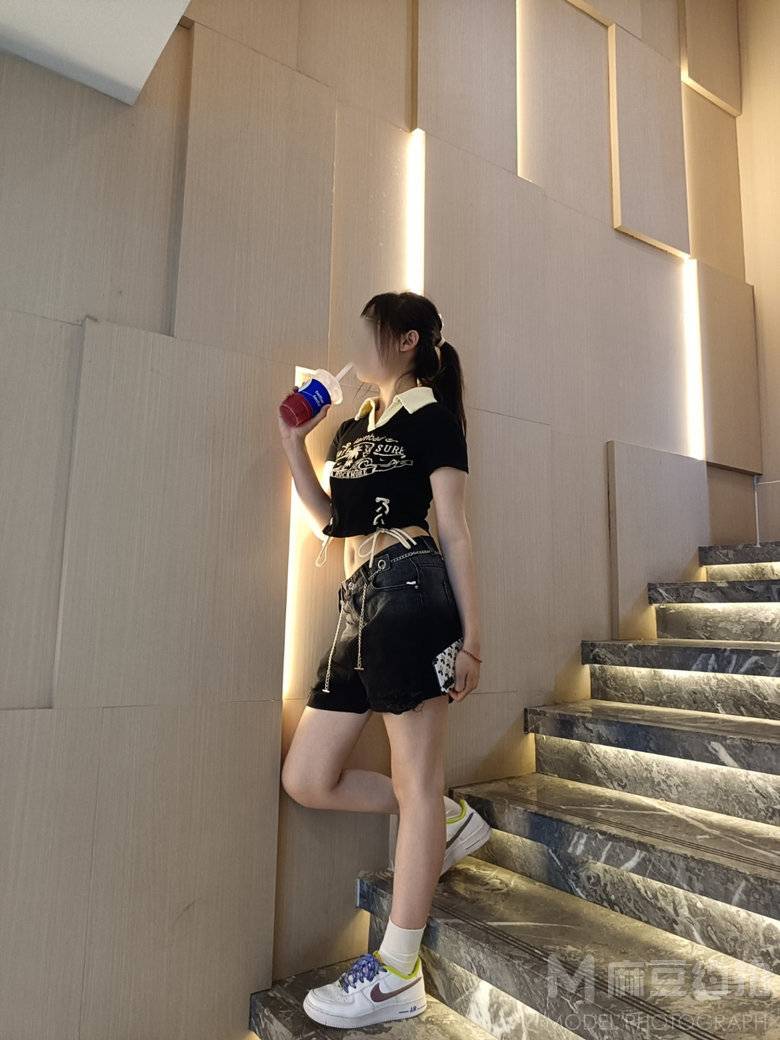 清新模特