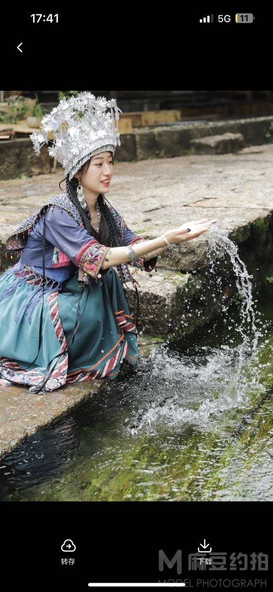 情绪模特