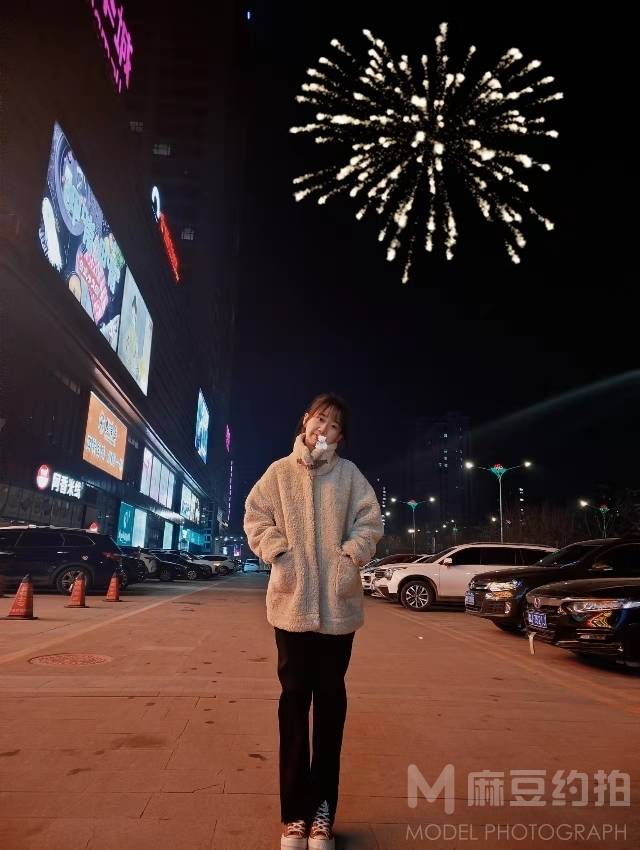 夜景模特