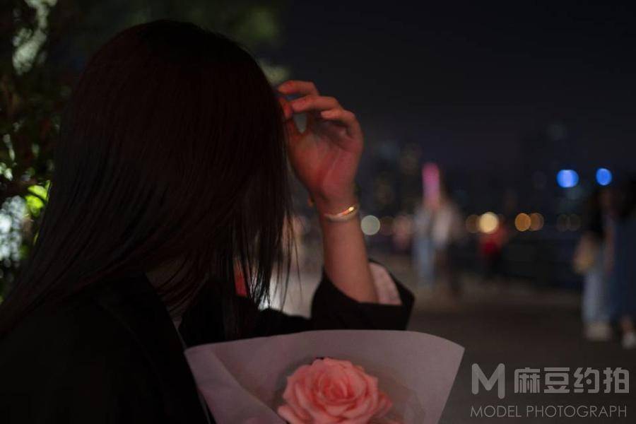 夜景模特