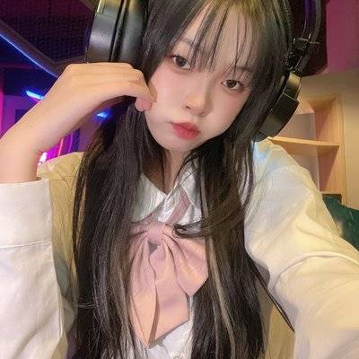 黑白模特
