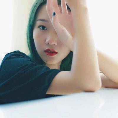 黑白模特