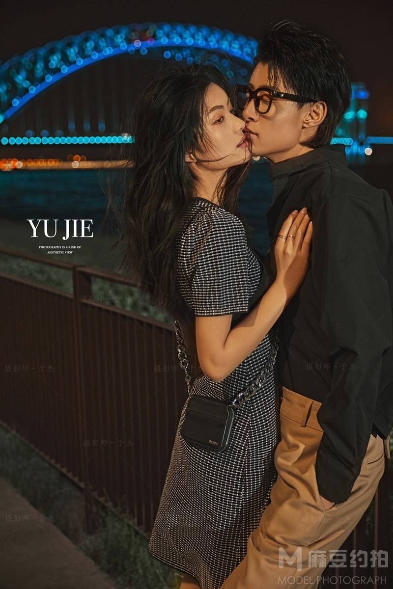 夜景模特