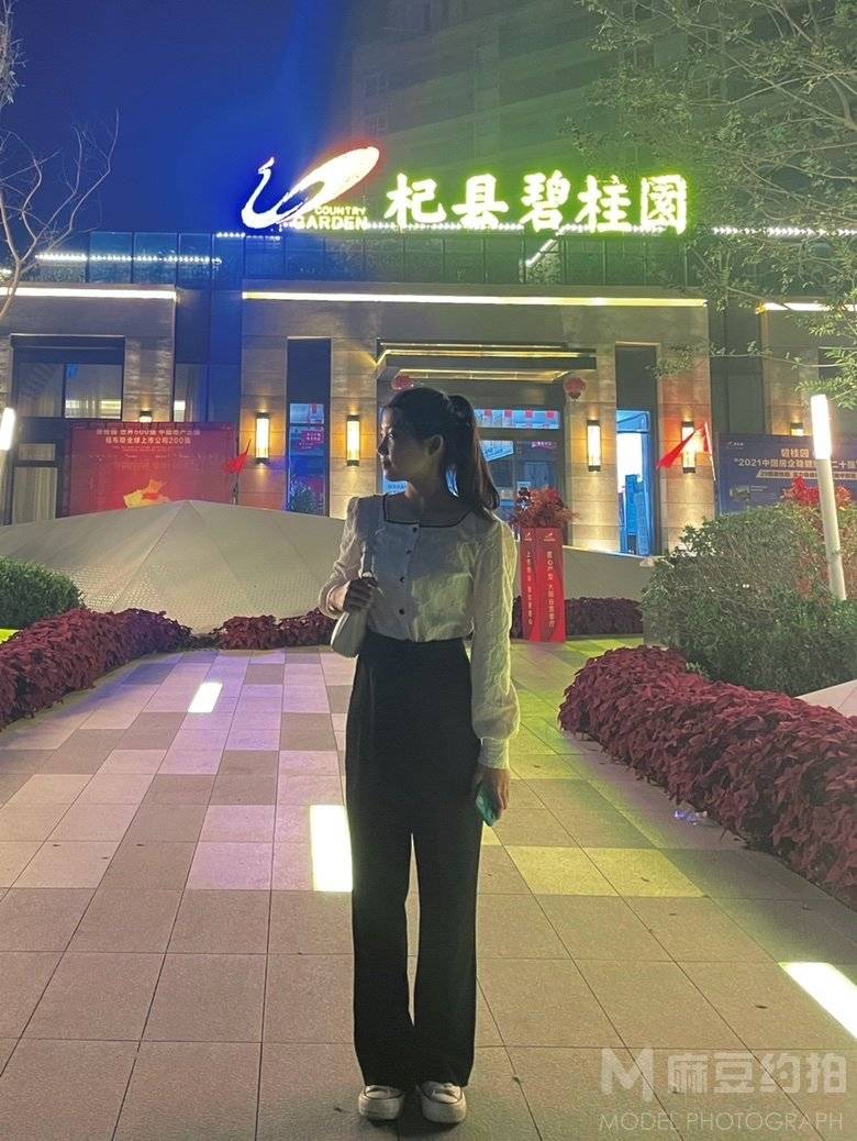 清新模特