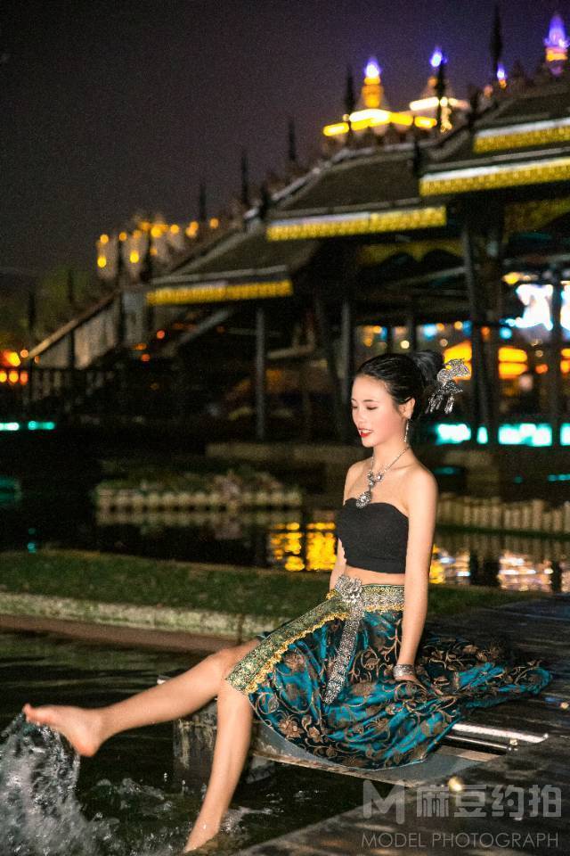 夜景模特