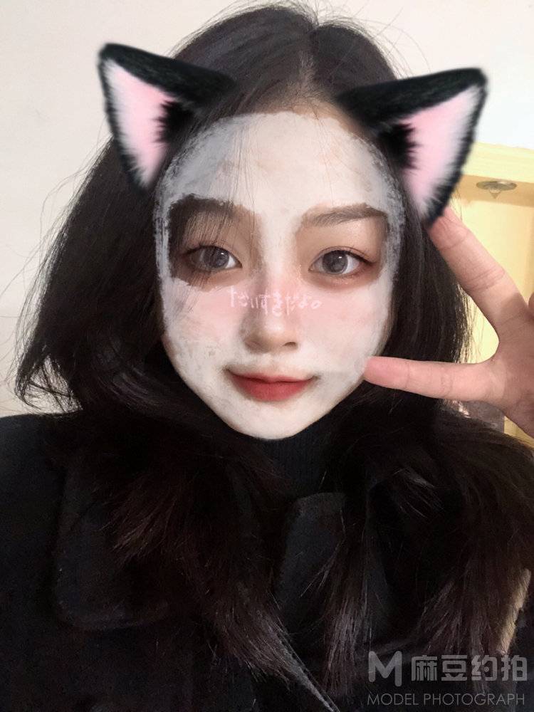 黑白模特