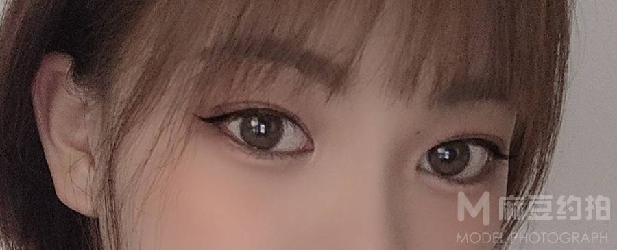宝丽来模特