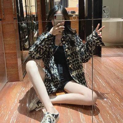 黑白模特
