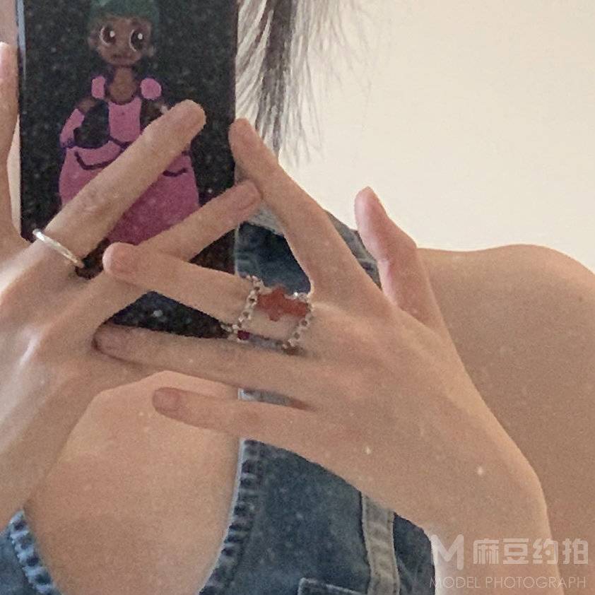妆容模特