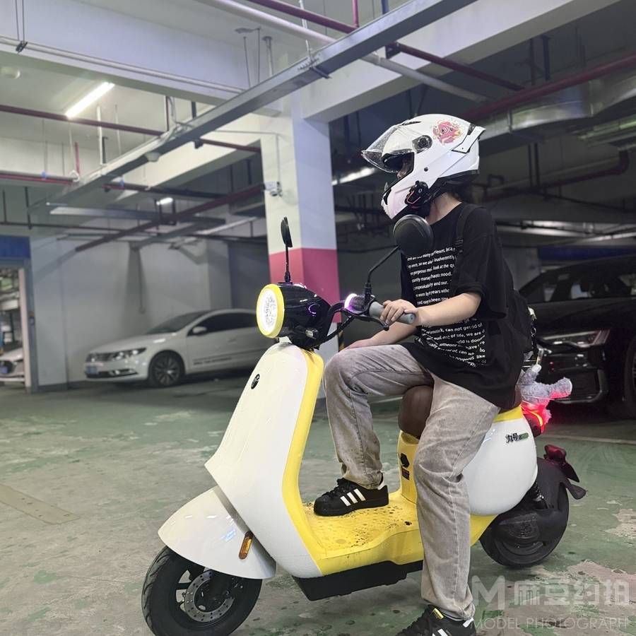 纪实模特
