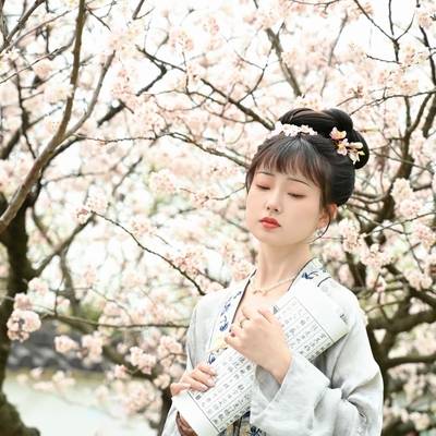 汉服模特