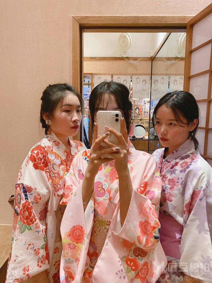 和服模特