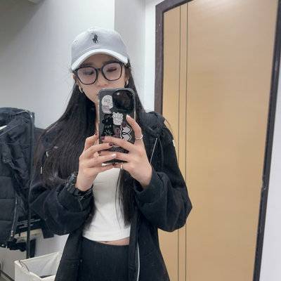 黑白模特