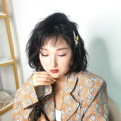 妆容模特