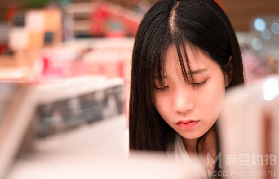 校园模特