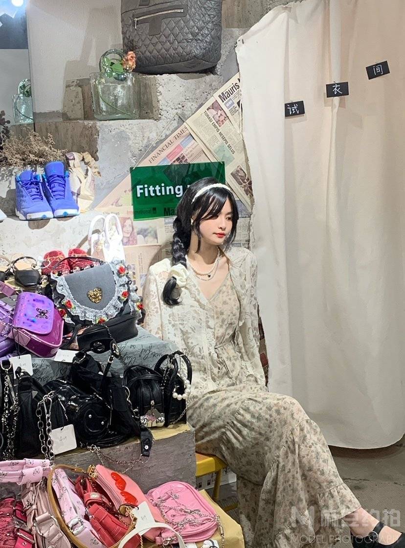 清新模特