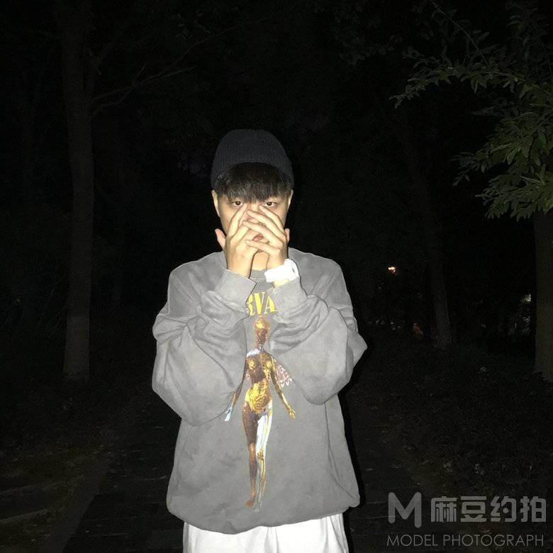 暗黑模特