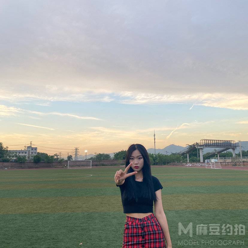 妆容模特