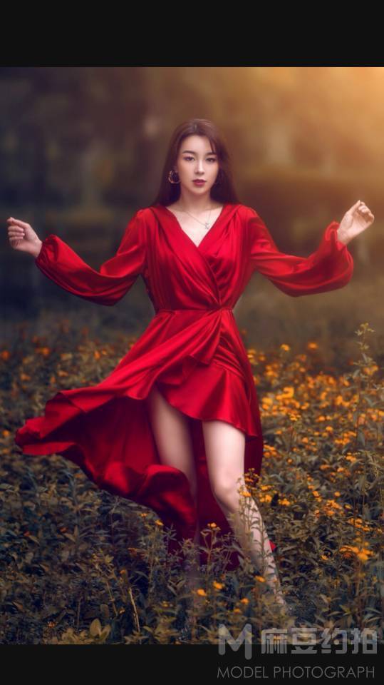 情绪模特