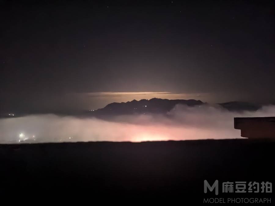 夜景模特