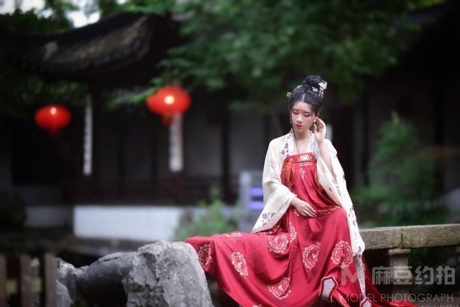 汉服模特