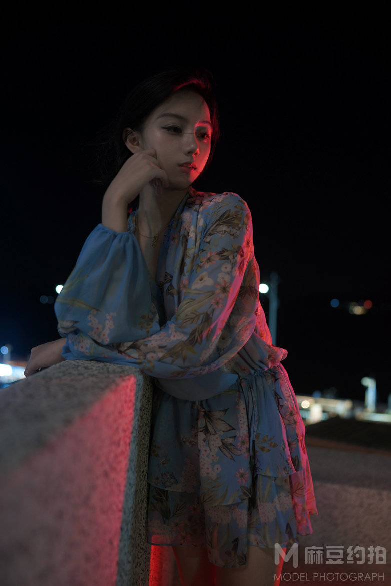 夜景模特