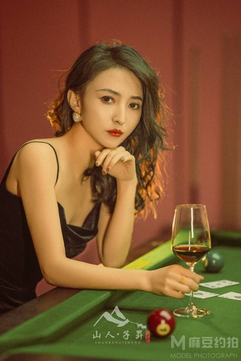 胶片模特