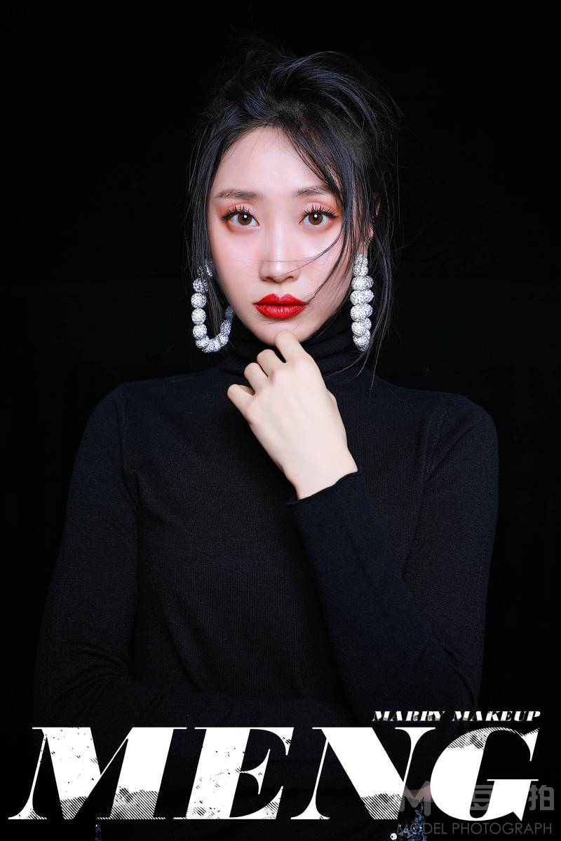 情绪模特