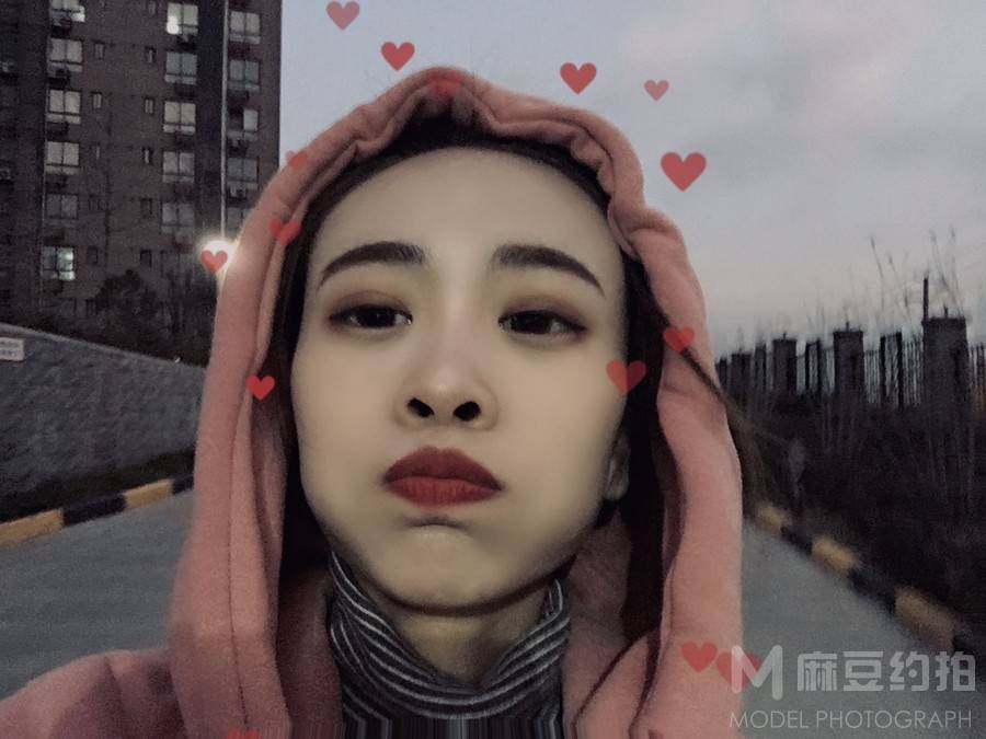 妆容模特