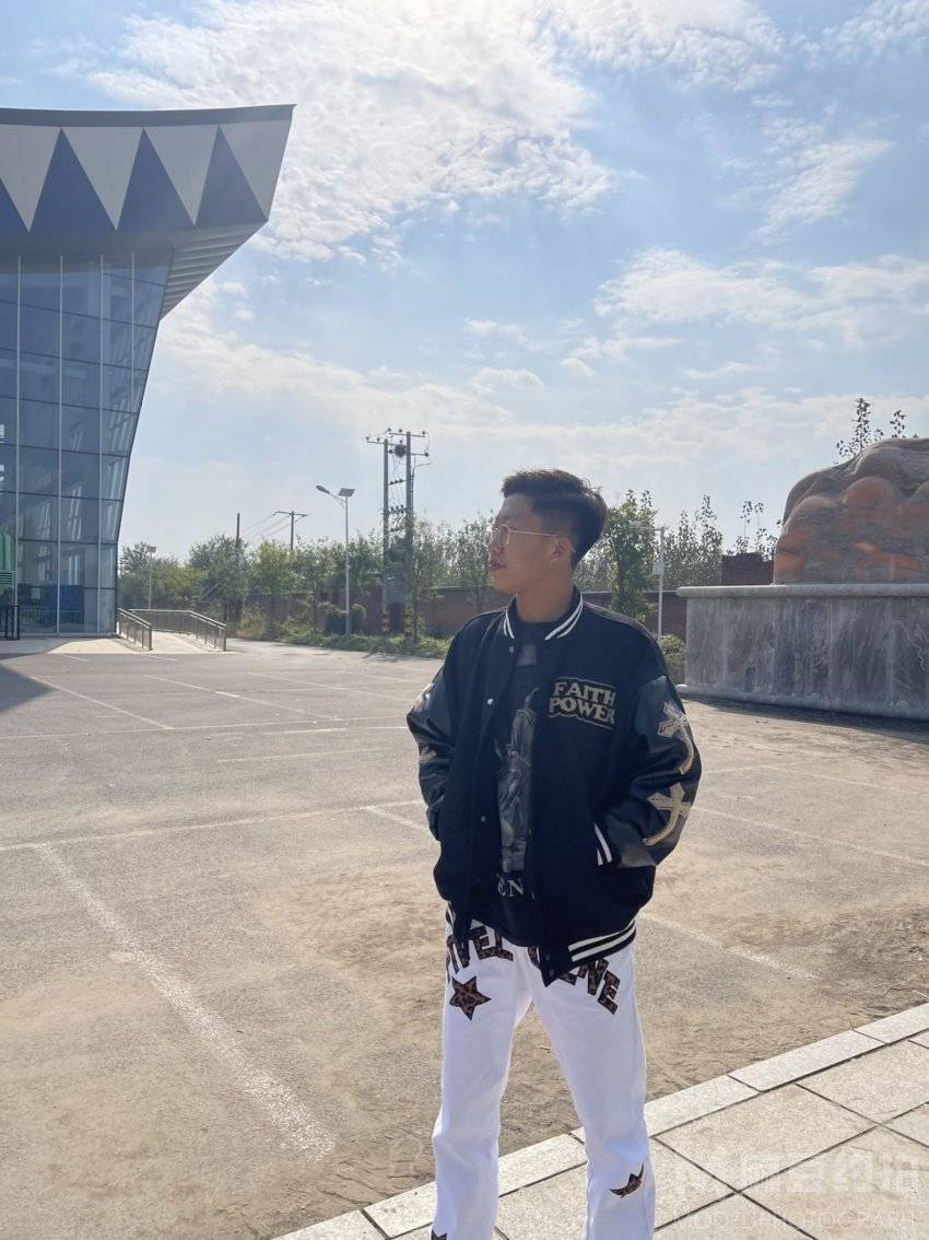 黑白模特