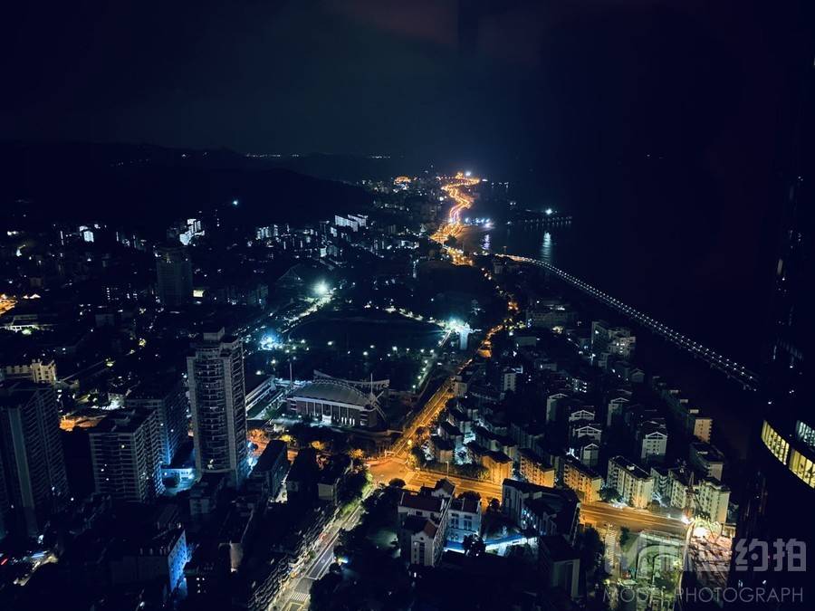 宝丽来模特