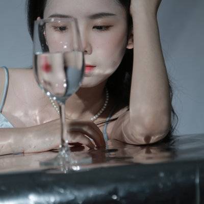 情绪模特